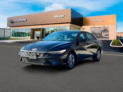 New 2025 Hyundai Elantra Blue