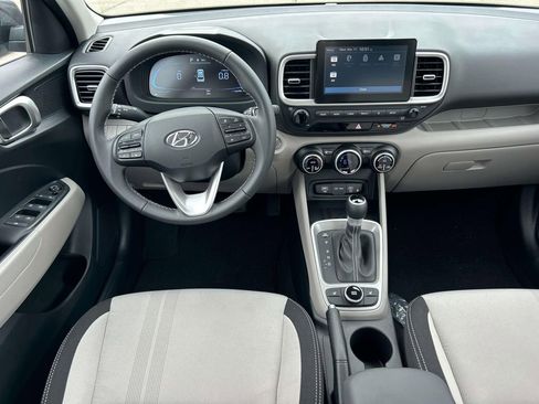 New 2026 Hyundai Venue SEL image 19