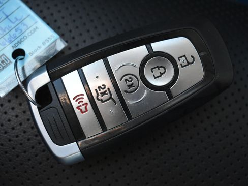 Certified 2022 Ford Expedition XLT image 32