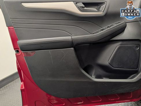 Used 2022 Ford Escape SE w/ SE Sport Appearance Package AWD/4WD image 8