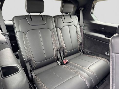 Used 2021 Jeep Grand Cherokee L Summit AWD/4WD image 24