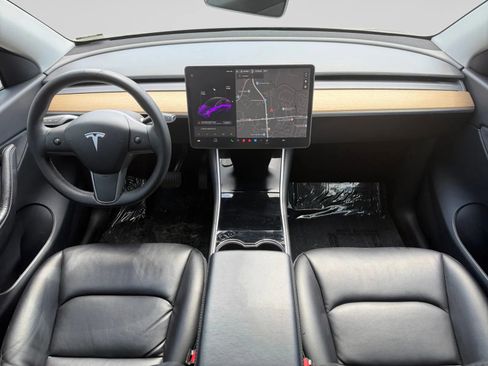 Used 2020 Tesla Model Y Long Range image 15