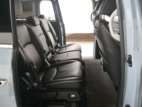 Used 2024 Honda Odyssey Elite image 35