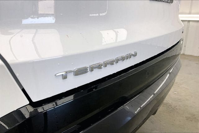 New 2026 GMC Terrain AT4 AWD/4WD image 17