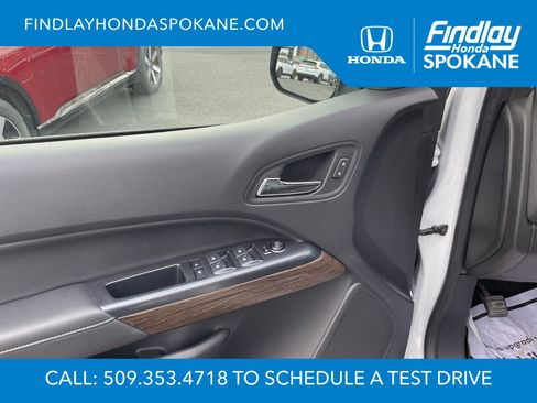 Used 2020 GMC Canyon Denali image 8