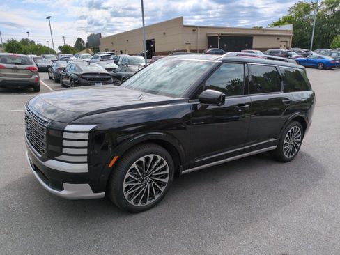 New 2026 Hyundai Palisade Calligraphy FWD image 3