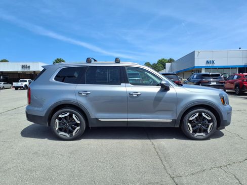 Used 2025 Kia Telluride S AWD/4WD image 22