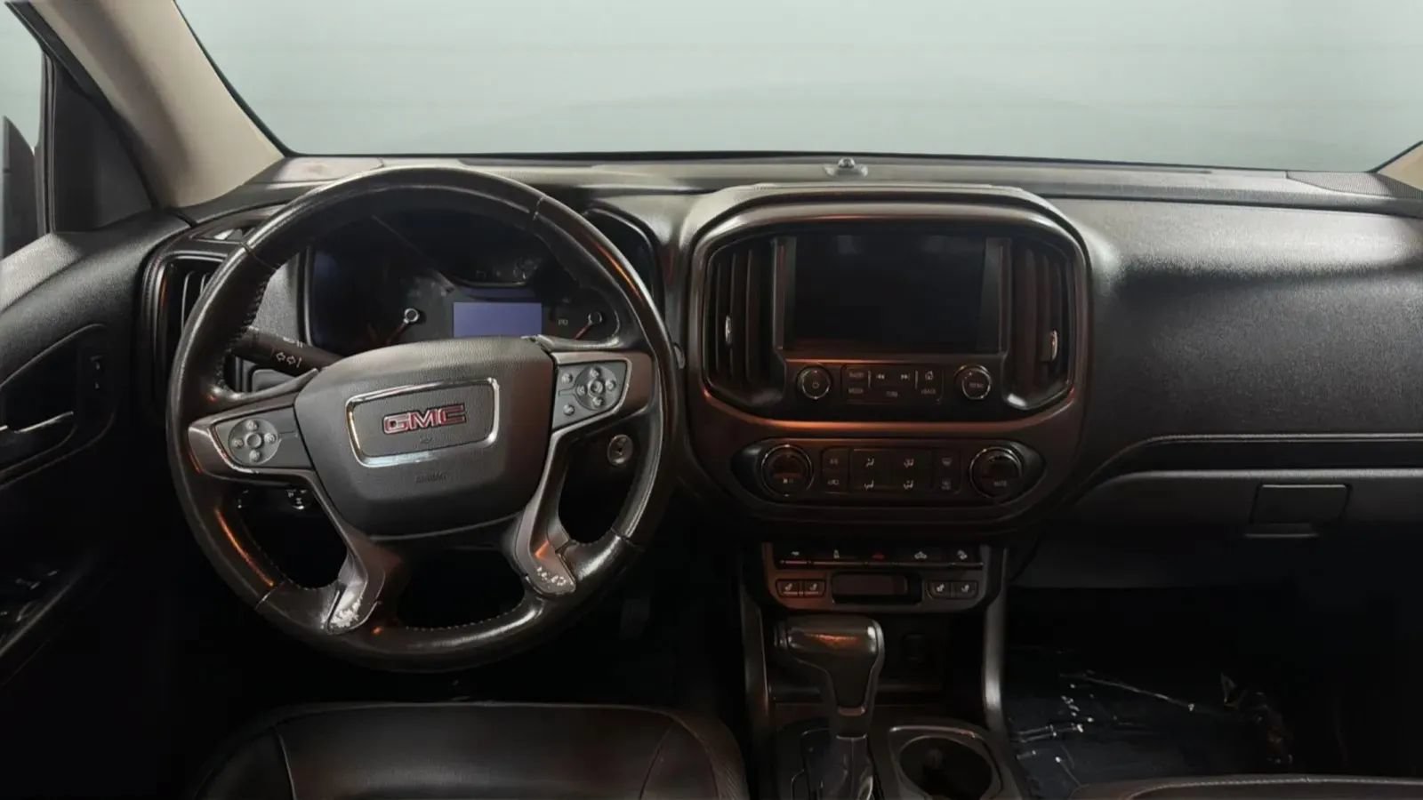 Used 2015 GMC Canyon SLE w/ All-Terrain Package AWD/4WD image 10