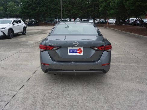 Used 2025 Nissan Sentra SV w/ Trunk Package FWD image 19