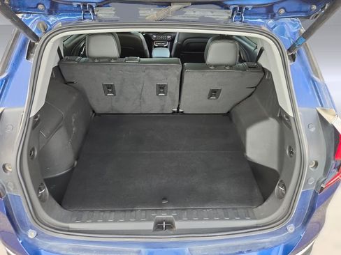 Used 2022 GMC Terrain SLT w/ Infotainment Package II image 29