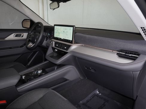 New 2026 Ford Explorer Active image 41