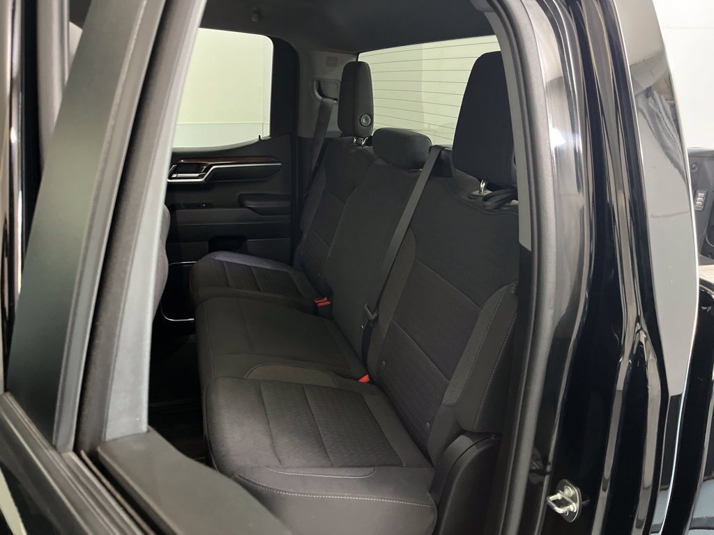 Used 2023 Chevrolet Silverado 1500 RST w/ Redline Edition AWD/4WD image 18