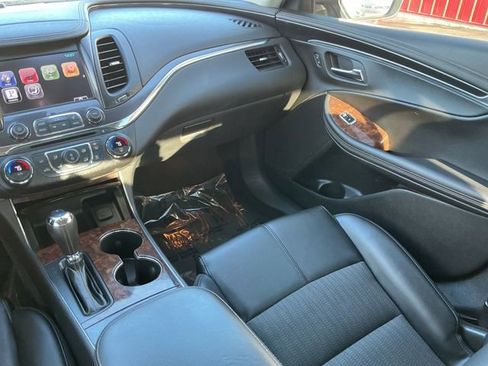 Used 2014 Chevrolet Impala LT w/ Convenience Package image 29