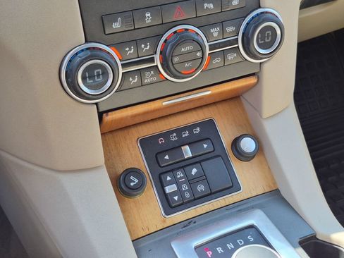 Used 2015 Land Rover LR4 HSE AWD/4WD image 20
