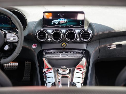 Used 2021 Mercedes-Benz AMG GT Black Series image 39
