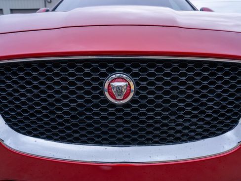 Used 2018 Jaguar F-PACE Premium AWD/4WD image 21