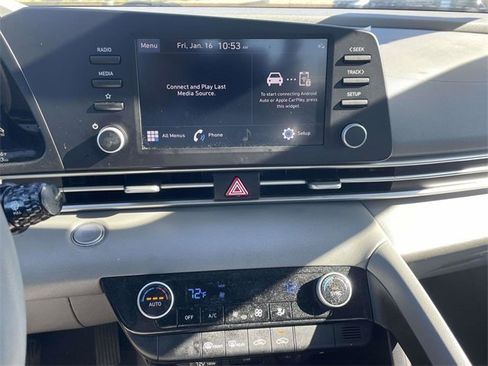 Used 2023 Hyundai Elantra SEL image 19