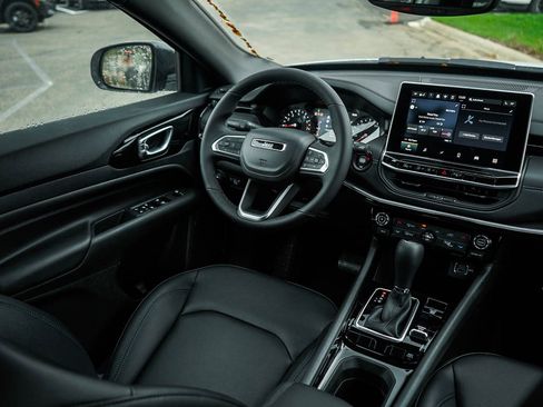 New 2026 Jeep Compass Limited image 15