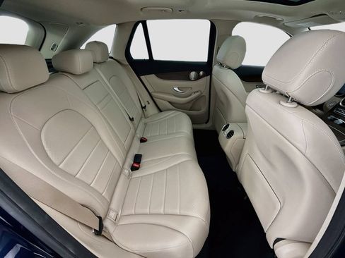 Certified 2021 Mercedes-Benz GLC 300 4MATIC image 21