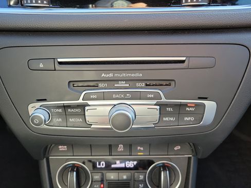 Used 2018 Audi Q3 2.0T Premium Plus w/ Premium Plus Package image 34