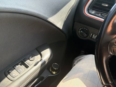 Used 2019 Dodge Challenger SXT RWD image 12