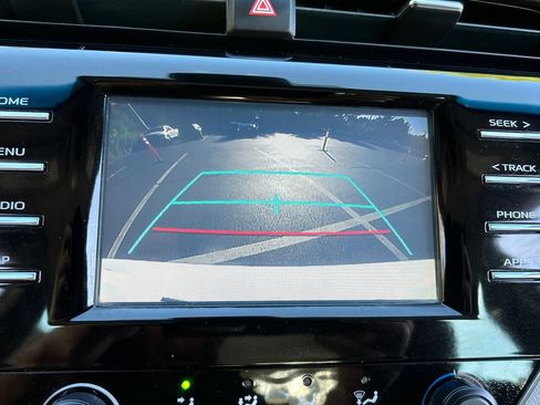 Used 2019 Toyota Camry LE FWD image 18