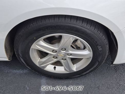 Used 2022 Chevrolet Malibu LS w/ Driver Confidence Package II FWD image 9