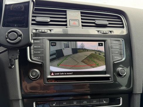 Used 2017 Volkswagen GTI S image 16