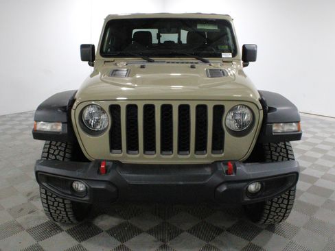 Used 2022 Jeep Gladiator Rubicon w/ Cold Weather Group AWD/4WD image 32
