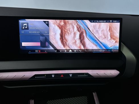 Used 2025 BMW X3 xDrive30i w/ Premium Package image 19