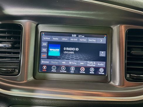 Used 2019 Dodge Charger SXT w/ Blacktop Package image 24