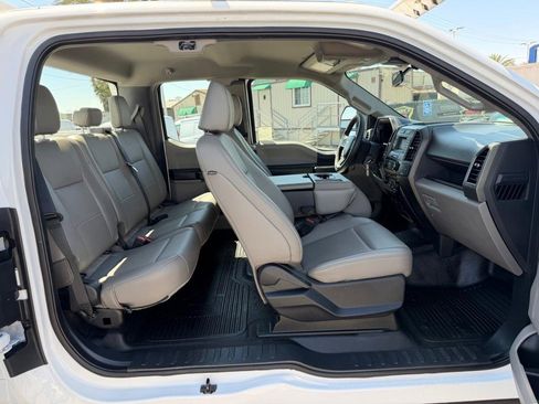 Used 2022 Ford F350 XL w/ Power Equipment Group image 38