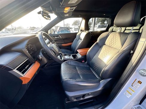 Used 2023 Mitsubishi Outlander SEL image 23