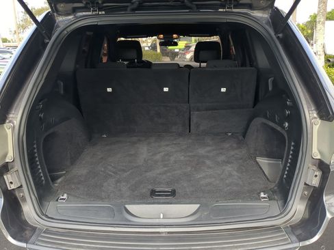 Used 2019 Jeep Grand Cherokee Laredo image 13