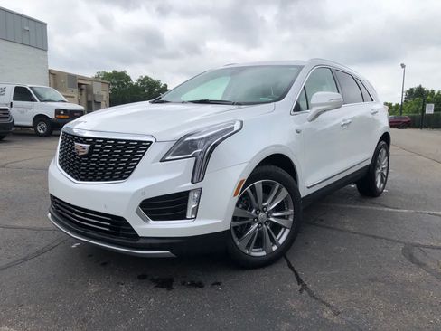 Used 2023 Cadillac XT5 Premium Luxury w/ LPO, Floor Liner Package AWD/4WD image 1