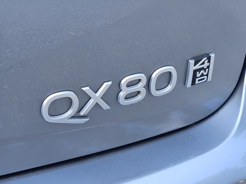 Used 2025 INFINITI QX80 Sensory AWD/4WD image 34