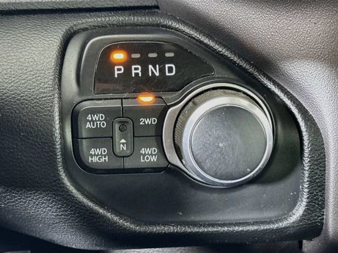 Used 2019 RAM 1500 Big Horn AWD/4WD image 15