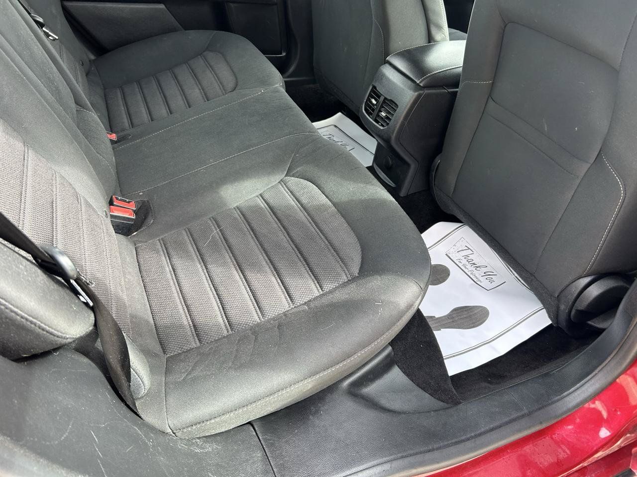 Used 2020 Ford Fusion SE FWD image 11