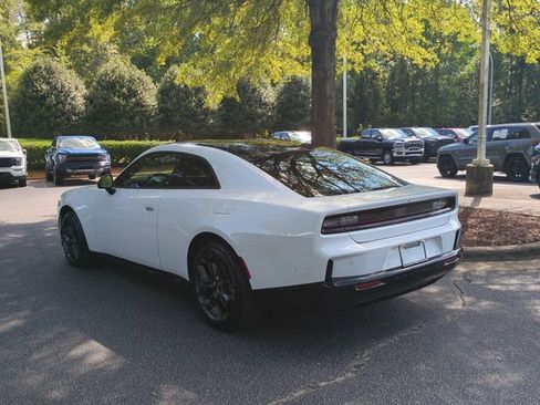 Used 2025 Dodge Charger Daytona R/T w/ Quick Order Package 25M R/T AWD/4WD image 3