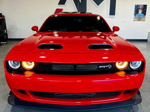 Used 2019 Dodge Challenger SRT Hellcat Redeye RWD image 2