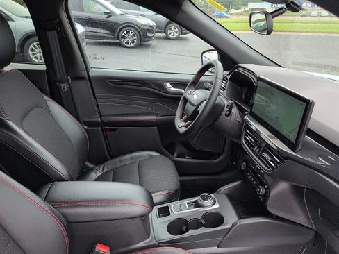 Used 2025 Ford Escape ST-Line Select w/ Tech Pack #1 AWD/4WD image 10