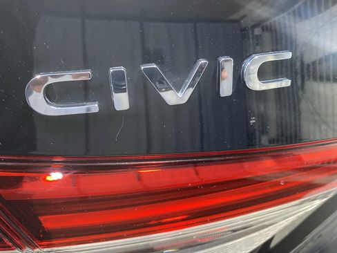 Used 2023 Honda Civic Sport image 7