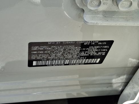 Certified 2025 Subaru Forester Premium AWD/4WD image 27