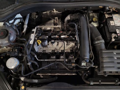 Used 2019 Volkswagen Jetta SEL Premium FWD image 30