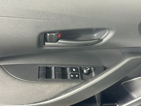 Used 2022 Toyota Corolla LE image 23