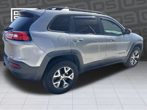 Used 2015 Jeep Cherokee Trailhawk w/ Trailer Tow Group AWD/4WD image 3