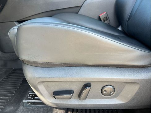 Used 2023 Nissan Rogue SV w/ SV Premium B Package FWD image 15