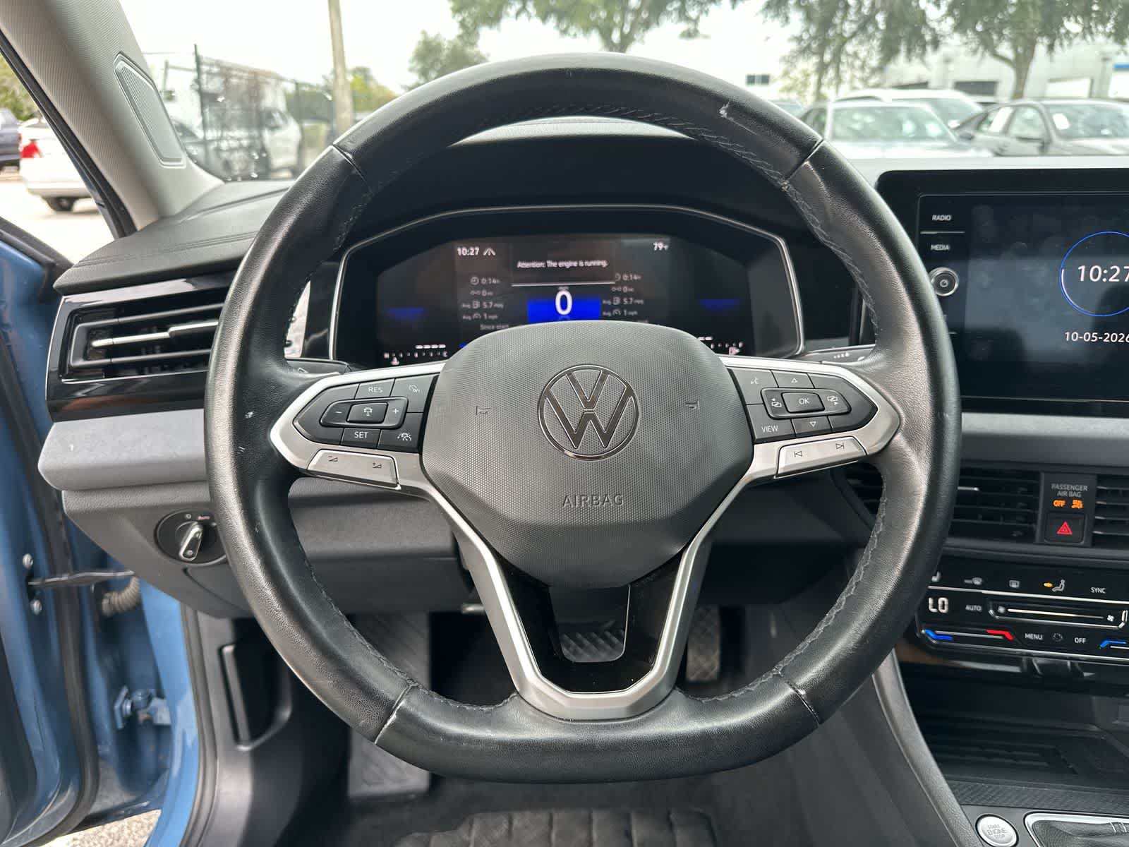 Used 2025 Volkswagen Jetta SE FWD image 20
