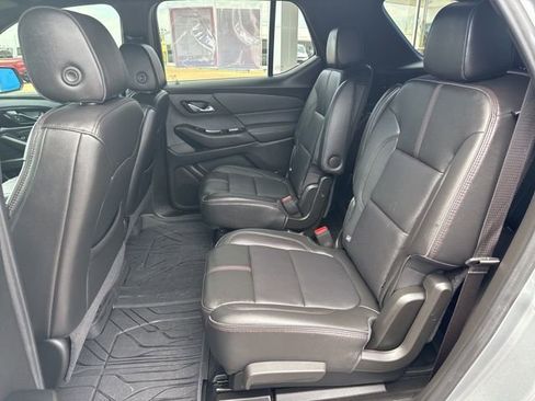 Used 2023 Chevrolet Traverse RS image 13