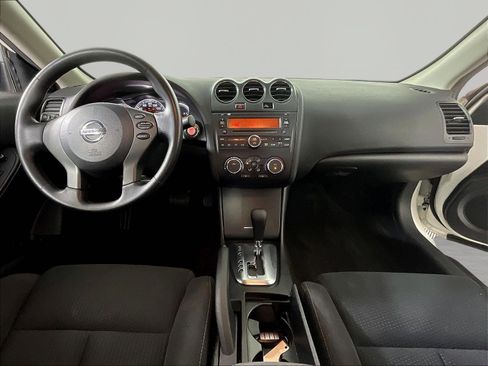 Used 2013 Nissan Altima 2.5 S FWD image 7